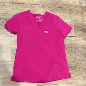 Figs Women's V-Neck Scrub Top in Magenta